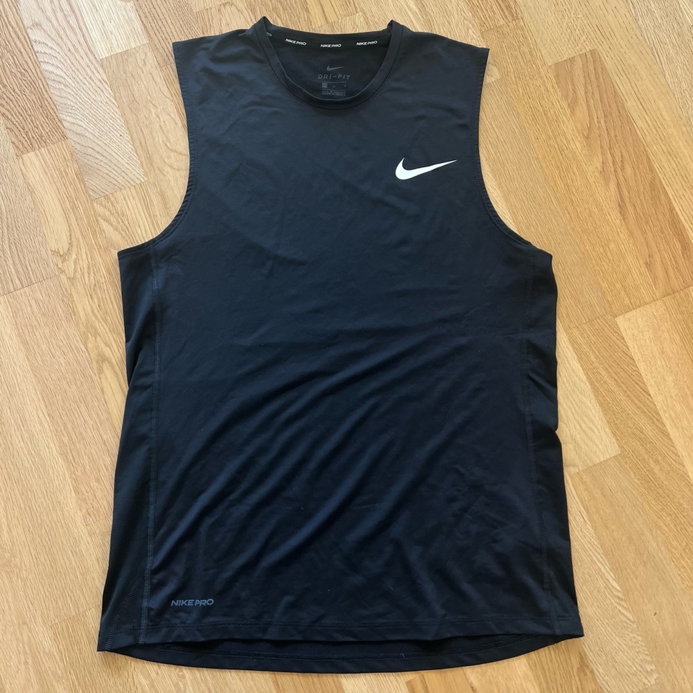 Nike Dri-Fit Muscle Tank - Size Large *Great Condition*